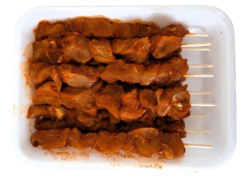 Pinxos de porc adobat en safata